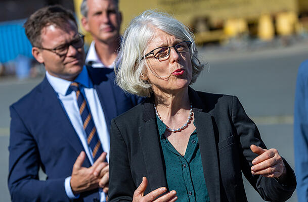 Margaretha Sudhof (SPD) ist die Maskensonderbeauftragte. Der Gesundheitsausschuss des Bundestages hat sie zu einem Fachgespräch eingeladen. Margaretha Sudhof (SPD) ist die Maskensonderbeauftragte. Der Gesundheitsausschuss des Bundestages hat sie zu einem Fachgespräch eingeladen.