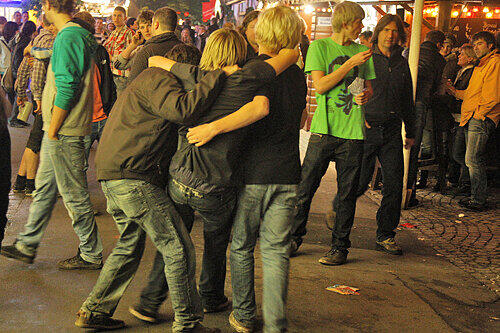 500.000 Besucher strömten bis Montag auf die Erlanger Bergkirchweih. Die Polizei hatte alle Hände voll zu tun.
