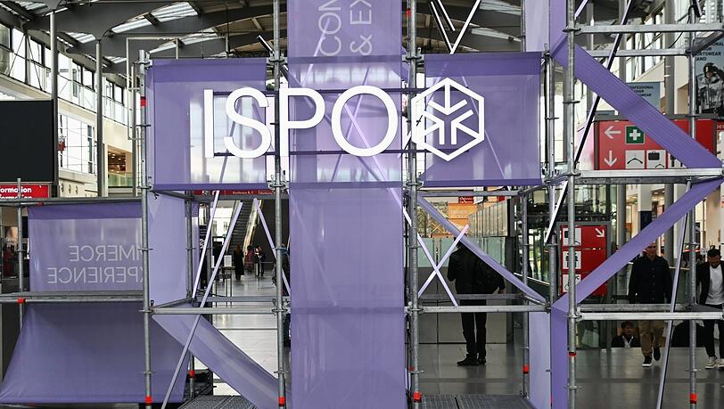Nach über 50 Jahren Sportmesse in München schließt die Ispo diesen Dienstag ein letztes Mal hier ihre Türen, bevor sie nach Amsterdam umzieht. Nach über 50 Jahren Sportmesse in München schließt die Ispo diesen Dienstag ein letztes Mal hier ihre Türen, bevor sie nach Amsterdam umzieht.