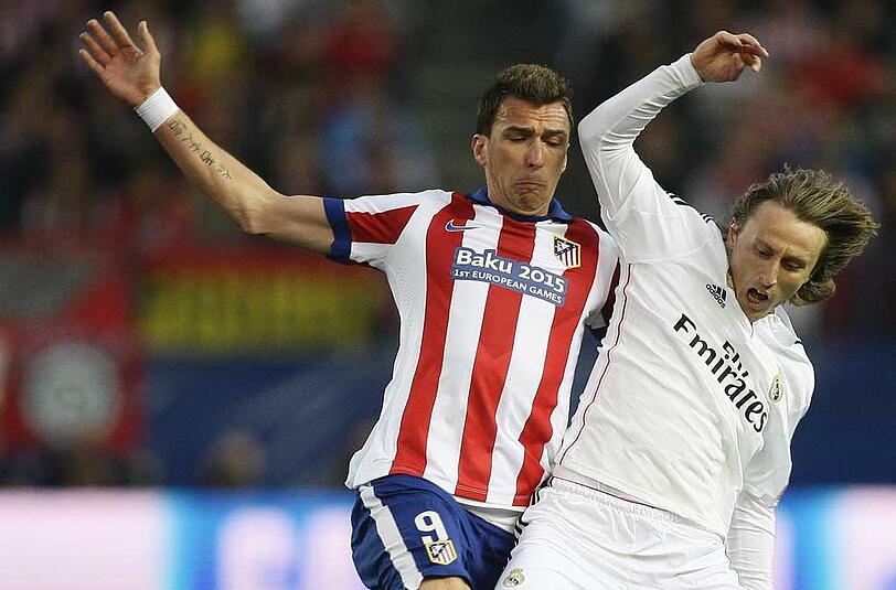 Mario Mandzukic bekam einiges ab im Stadt-Derby der Champions League zwischen Atletico und Real Madrid.