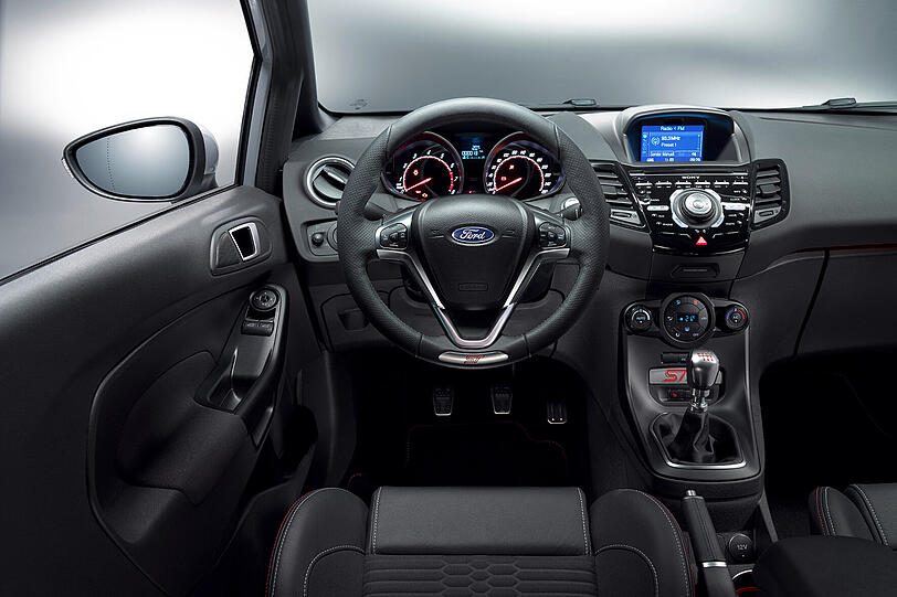 Für Unterhaltung und Konnektivität sorgt im Fiesta ST200 das Sync-Infotainment-System.
