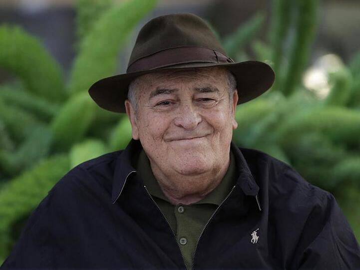 Der italienische Filmregisseur Bernardo Bertolucci 2012 in Rom.