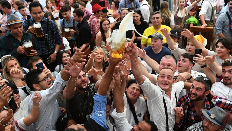 Ein Oktoberfest ohne Bier - f&uuml;r die meisten Menschen undenkbar. (Illustration)