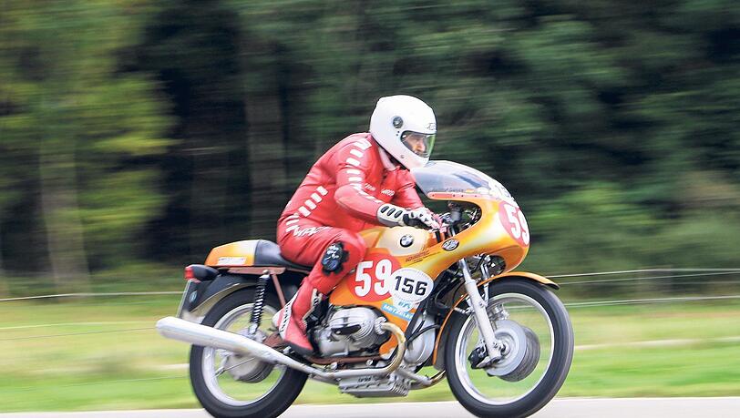 Helmut Dähne auf seiner R90 S, mit der er 1976 die "Production Class" auf der Isle of Man gewann. Helmut Dähne auf seiner R90 S, mit der er 1976 die "Production Class" auf der Isle of Man gewann.