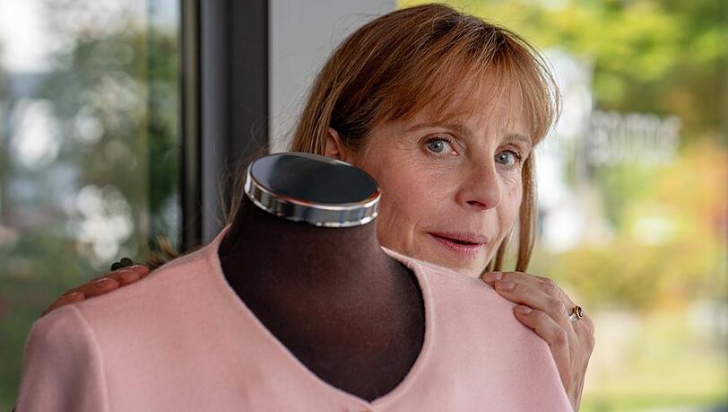 "Heute fängt mein neues Leben an": Die Kleptomanin Amelie (Julia Jäger) bringt das gestohlene Kleid zurück. "Heute fängt mein neues Leben an": Die Kleptomanin Amelie (Julia Jäger) bringt das gestohlene Kleid zurück.