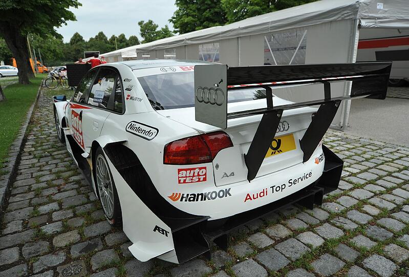 DTM im Olympiastadion: So läuft der Aufbau des großen Spektakels. Die Bilder