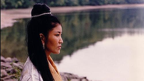Spirituelles für die Weltmusik: Yungchen Lhamo. Spirituelles für die Weltmusik: Yungchen Lhamo.