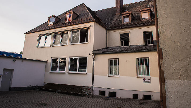 Das Mehrfamilienhaus in der Regensburger Landshuter Straße. Hier kam es zum Gewaltdelikt an der 33-jährigen Prostituierten.