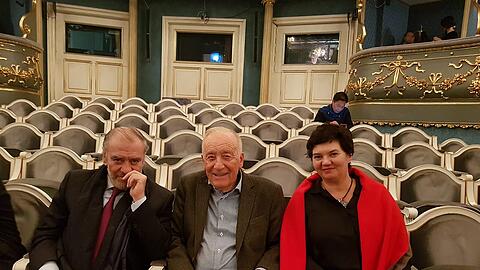 Valery Gergiev, Rodion Schtschedrin (Mitte) und Alisa Meves, die Programmleiterin des Mariinsky Theaters.