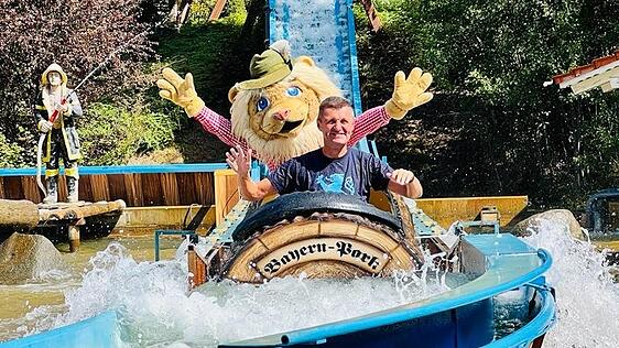 Hauptsache nicht nass werden und glücklich über die Zielgerade: Köllner im Bayern-Park.