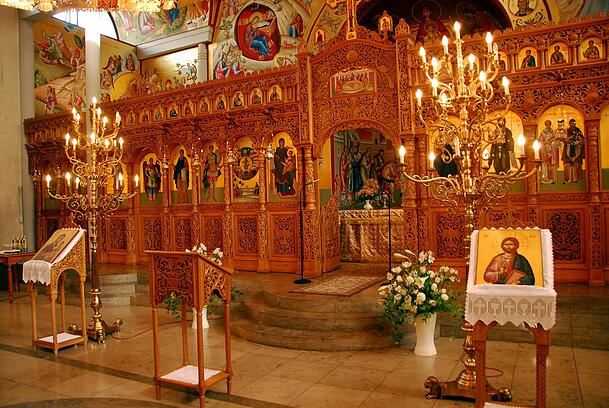 Die griechisch-orthodoxe Metropolie, Allerheiligenkirche in Schwabing. Sie wurde 1995 eingeweiht. Die griechisch-orthodoxe Metropolie, Allerheiligenkirche in Schwabing. Sie wurde 1995 eingeweiht.