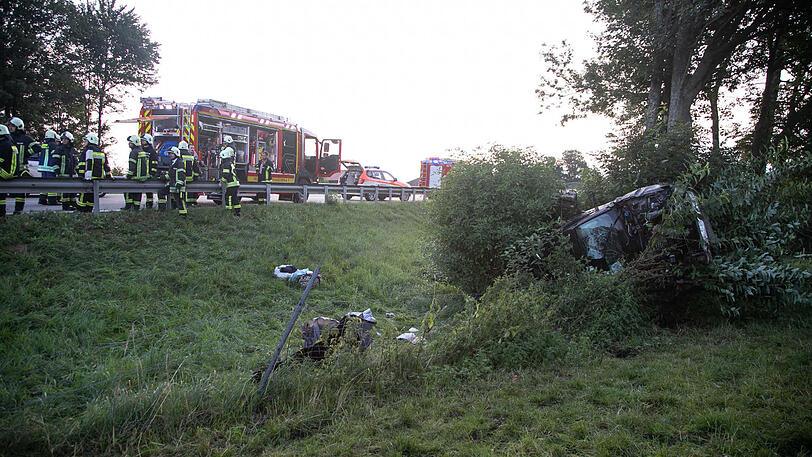 Die Unfallstelle an der A8 Richtung Salzburg bei Neukirchen.