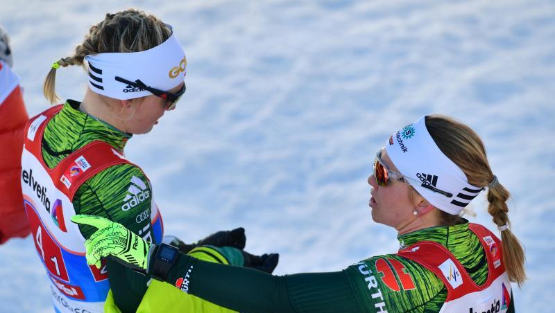Victoria Carl (l) und Sandra Ringwald liefen im Teamsprint auf den sechsten Platz. Victoria Carl (l) und Sandra Ringwald liefen im Teamsprint auf den sechsten Platz.