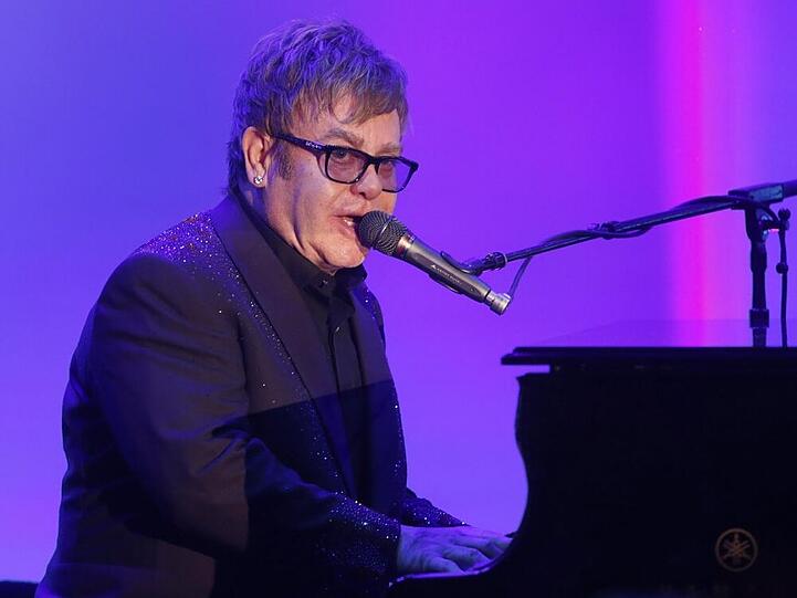 Sir Elton John ist bald wieder auf der Bühne zu sehen