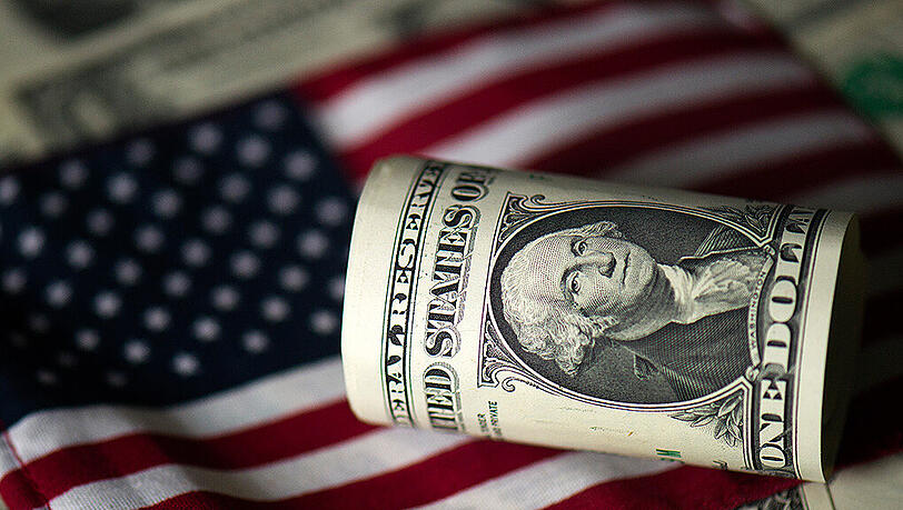 Die robusten Zahlen der US-Wirtschaft könnten laut US-Analysten dazu führen, dass die US-Notenbank Fed eine seit längerem diskutierte Anhebung der Zinsen noch einmal überprüft. Die robusten Zahlen der US-Wirtschaft könnten laut US-Analysten dazu führen, dass die US-Notenbank Fed eine seit längerem diskutierte Anhebung der Zinsen noch einmal überprüft.