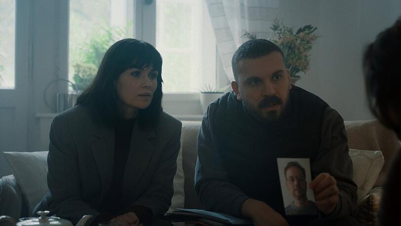 Maryam Azadin (Melika Foroutan) und Hamza Kulina (Edin Hasanović) suchen im "Tatort: Dunkelheit" nach weiteren Opfern eines Serienmörders.