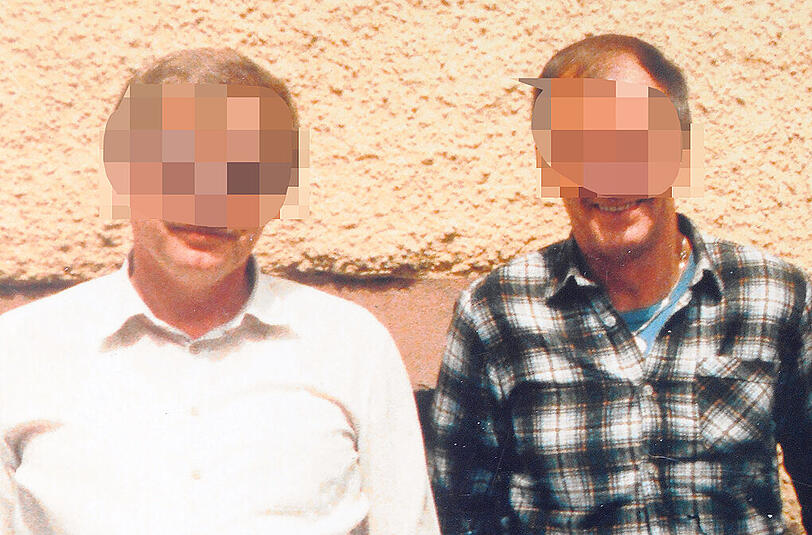"Wir haben gemeinsam Ausflüge unternommen, Bekannte von ihm besucht oder Bekannte von ihm sind zu Besuch gekommen&ldquo;: Dreifach-Mörder Roland S. (r.) und &bdquo;sein&ldquo; Polizist.