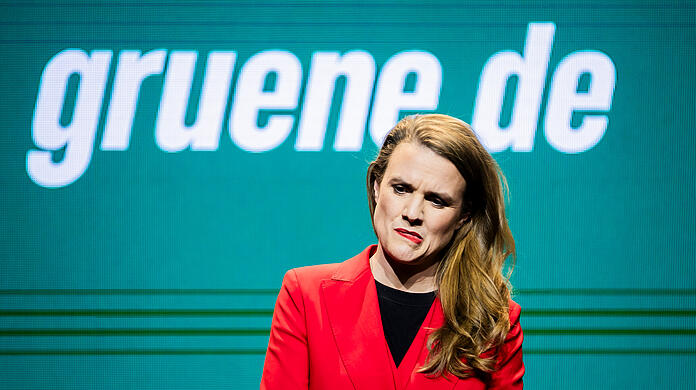 Zerknirscht: Grünen-Spitzenkandidatin Terry Reintke bei der Wahlparty ihrer Partei. Die Grünen verloren bei den unter 30-Jährigen im Vergleich zur Europawahl 2019 satte 23 Prozent.