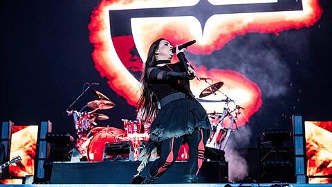 Amy Lee spielt 2026 mit ihrer Band Evanescence 48 Konzerte weltweit.