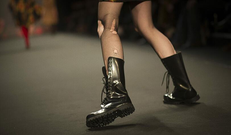 Aus der neuen Kollektion präsentiert das Label Lena Hoschek auf der Mercedes-Benz Fashion Week in Berlin Trends für die kommende Saison.