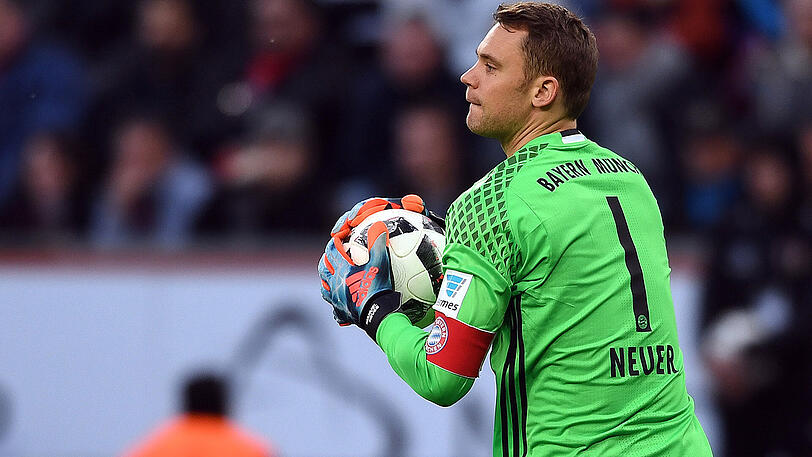 Torwart - Manuel Neuer: Neuer ist seit etlichen Jahren ein Mannschaftskollege von Alaba - der Nationalspieler wird regelmäßig zum Welttorhüter gewählt.