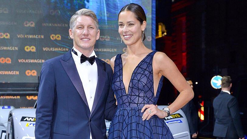 Einst waren Bastian Schweinsteiger und Ana Ivanović das Sport-Traumpaar schlechthin. 2025 zerbrach ihre Ehe offiziell. Einst waren Bastian Schweinsteiger und Ana Ivanović das Sport-Traumpaar schlechthin. 2025 zerbrach ihre Ehe offiziell.