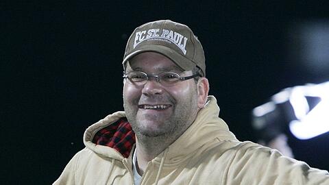 Elton trägt seine Liebe für den FC St. Pauli gerne auch am Körper.