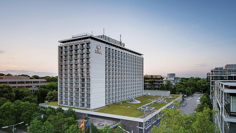 Das Hilton Munich Park im Tucherpark: Anlässlich der Olympischen Spiele 1972 gebaut.