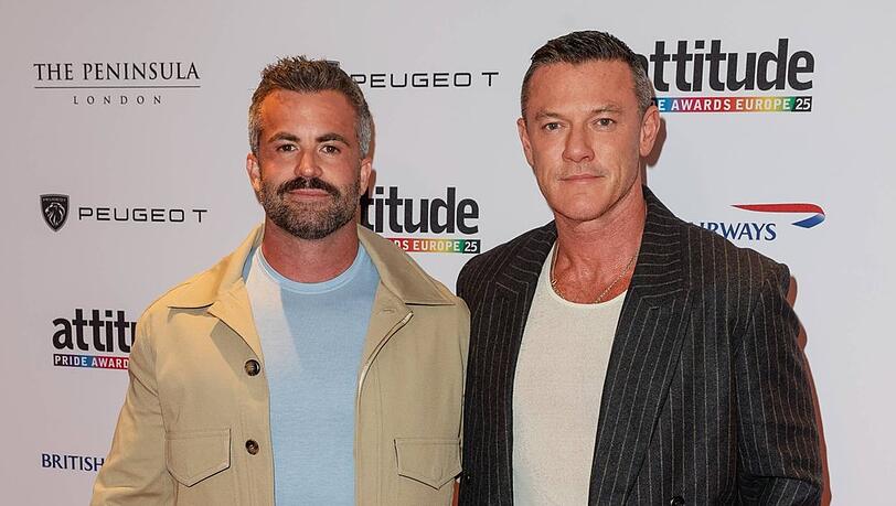 2022 wurde ihre Liebe bekannt: Jetzt träumt Luke Evans (r.) von Nachwuchs mit seinem Liebsten Fran Tomas.