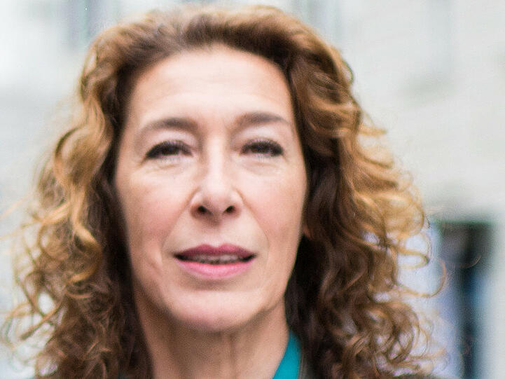 Adele Neuhauser musste von ihrem Vater Abschied nehmen