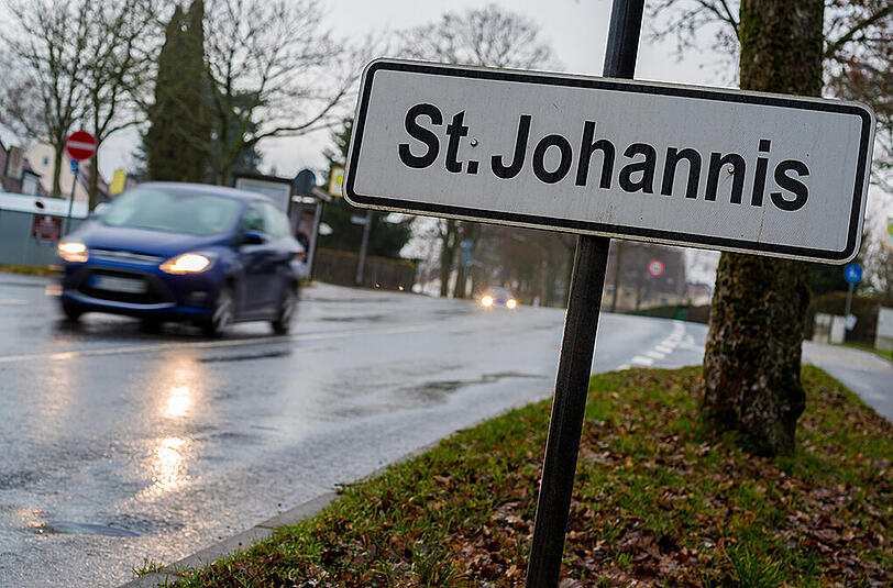 Bei einem Eifersuchtsdrama in Bayreuth starben insgesamt drei Menschen, eine Person ist schwer verletzt. Der Täter erschoss seine Ex-Freundin, ihren Vater und dann sich selbst.