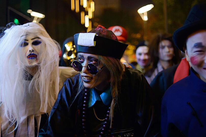 Weltweit feierten die Menschen Halloween. Wir zeigen die Gruseligsten Bilder!