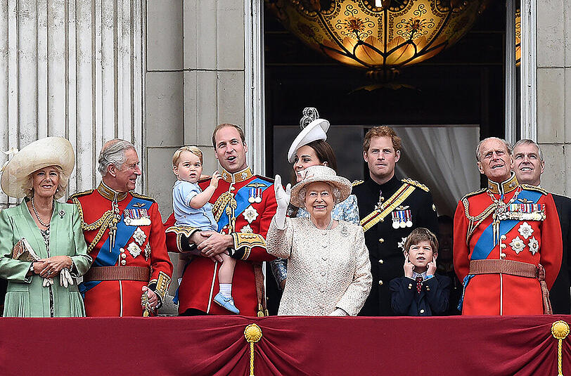 Ein Brite wollte die Thronfolger Prinz Charles und Prinz William töten, damit der rothaarige Prinz harry König werden kann.