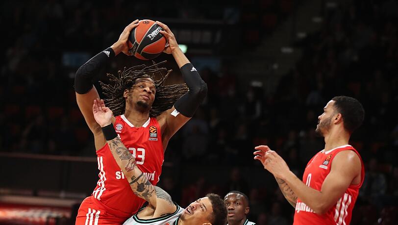 Oben auf: Gillespie dominiert bei den Rebounds.