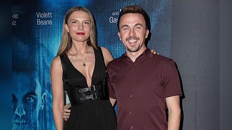 Frankie Muniz und seine Ehefrau Paige Price bei einer Premiere.