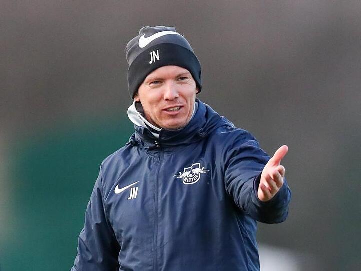 Trainer Julian Nagelsmann von RB Leipzig gestikuliert während des Trainings. Foto: Jan Woitas/dpa-Zentralbild/dpa