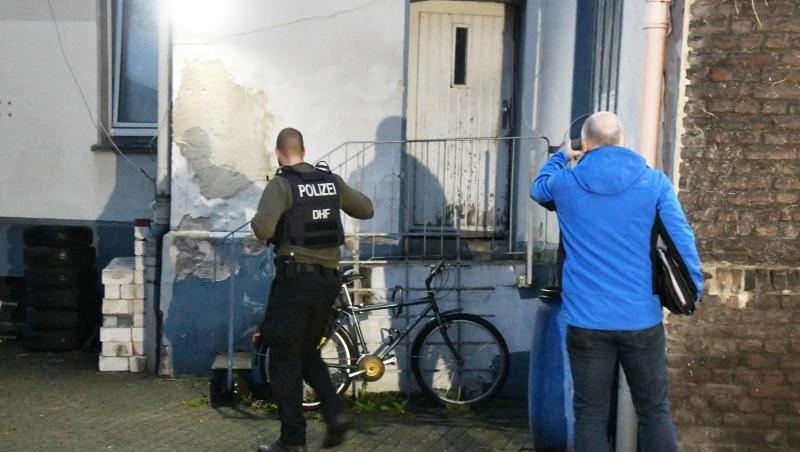 Die Durchsuchungen richten sich gegen die irakische Rockerorganisation "Al-Salam-313". Die Durchsuchungen richten sich gegen die irakische Rockerorganisation "Al-Salam-313".