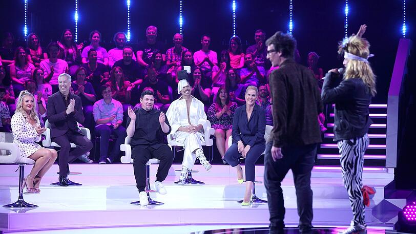 In der ersten Folge der RTL-Show "I Can See Your Voice" saßen die Studio-Zuschauer ohne Mindestabstand und Masken zusammen.