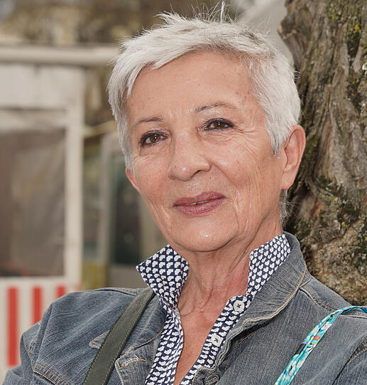 Ursula Kirchner-Deeg (65), Heilpraktikerin: "Viele haben die Schnauze voll vom Maske tragen, denke ich. Man kann eine Lockerung durchaus riskieren. Es bleibt jedem selbst vorbehalten, die Maske weiterhin zu tragen. Ich werde sie zumindest in Supermärkten und in kleinen Räumen noch aufsetzen. Ich persönlich habe dennoch keine Angst."