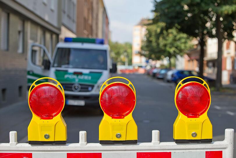 Evakuierungen und ein Großaufgebot an Sicherheitskräften rund um die Entschärfung der Fliegerbombe: Die Bilder aus Nürnberg.