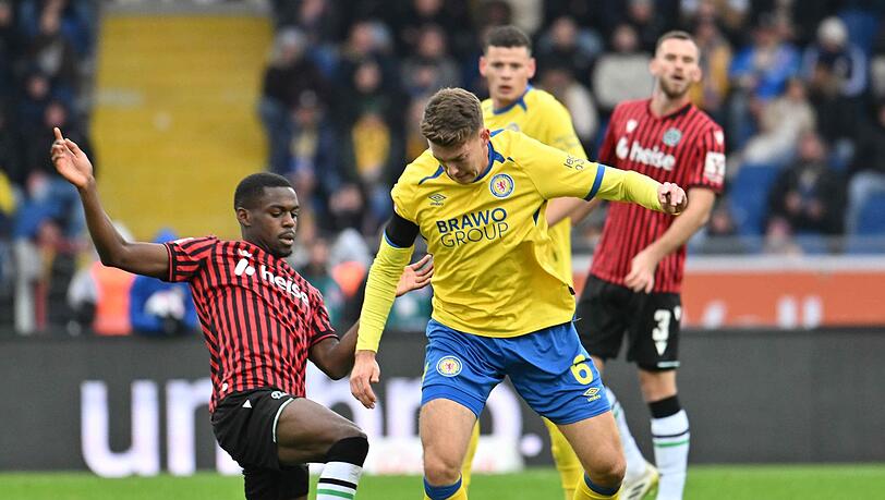 Bleibt in Braunschweig: Die bisherige Nürnberger Leihgabe Florian Flick (r). Bleibt in Braunschweig: Die bisherige Nürnberger Leihgabe Florian Flick (r).