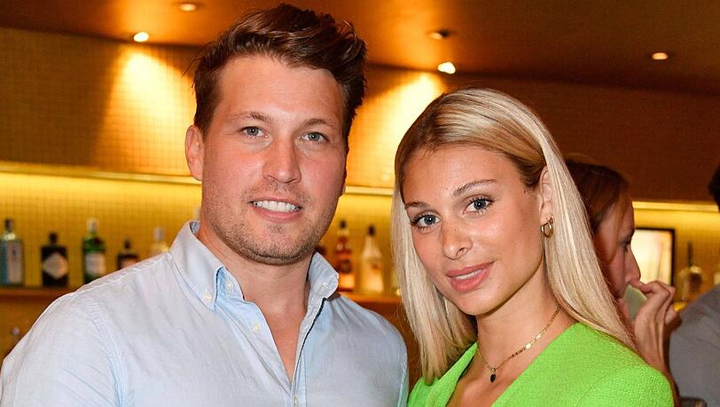 Raúl Richter und Vanessa Schmitt waren mit einer kurzen Unterbrechung seit 2018 zusammen und seit 2024 verlobt. Raúl Richter und Vanessa Schmitt waren mit einer kurzen Unterbrechung seit 2018 zusammen und seit 2024 verlobt.