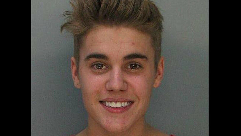 Dank seiner tapferen Anwälte kann Justin Bieber noch lächeln Dank seiner tapferen Anwälte kann Justin Bieber noch lächeln