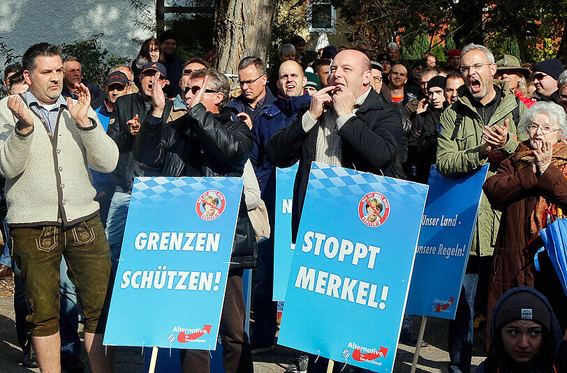 AfD-Anhänger auf Anti-Merkel-Demo: Laute elf Prozent.