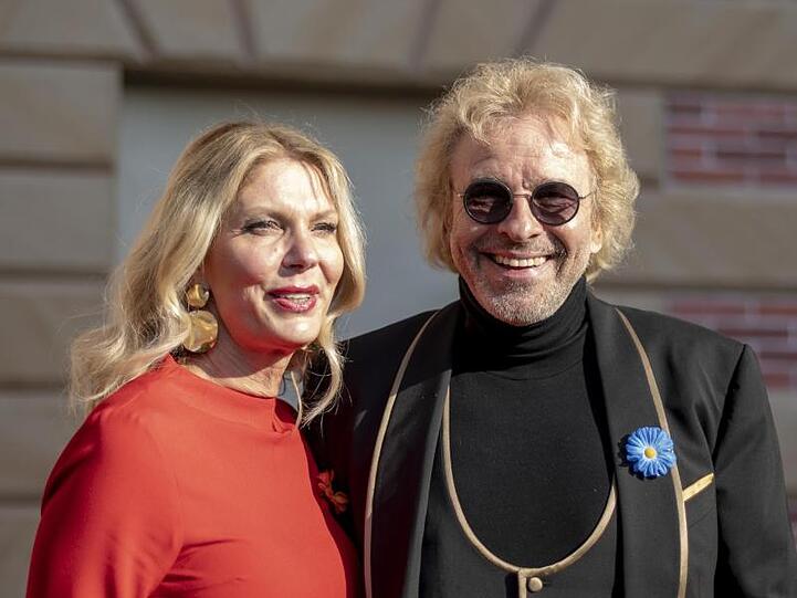 Thomas Gottschalk und seine neue Freundin Karina Mroß im Europa-Park in Rust.