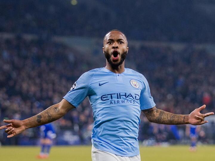 Manchesters Raheem Sterling jubelt über sein Tor zum 3:2 gegen Schalke.