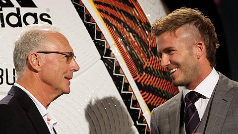 David Beckham (r.) und Franz Beckenbauer bei einem gemeinsamen Termin im Jahr 2010.