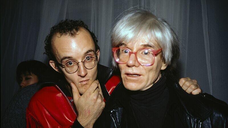 Die Pop-Art-Künstler Keith Haring und Andy Warhol. Die Pop-Art-Künstler Keith Haring und Andy Warhol.
