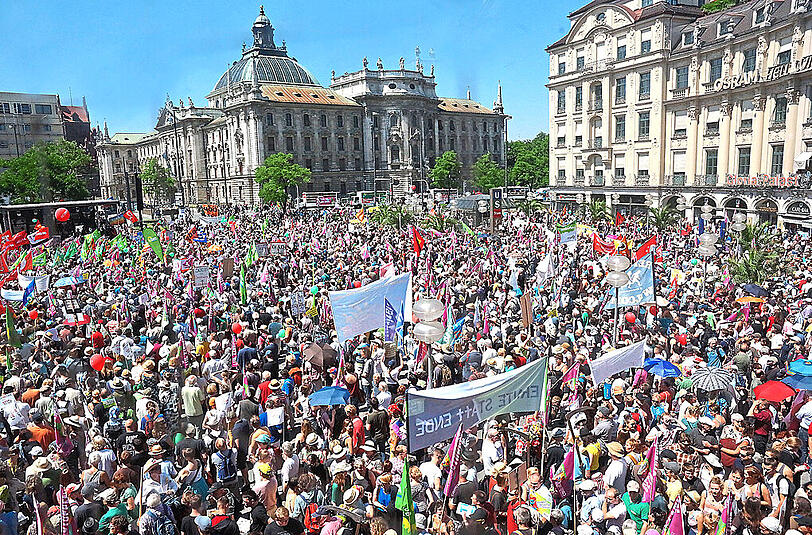 G7-Gegner am Stachus: Von hier aus führt die Demonstration über den Altstadtring bis zum Odeonsplatz.