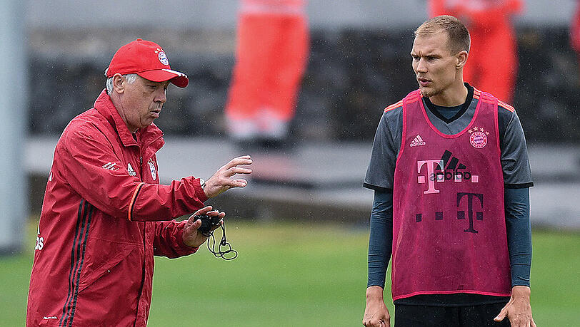 Arbeiten wohl auch in Zukunft zusammen: Carlo Ancelotti und Holger Badstuber.